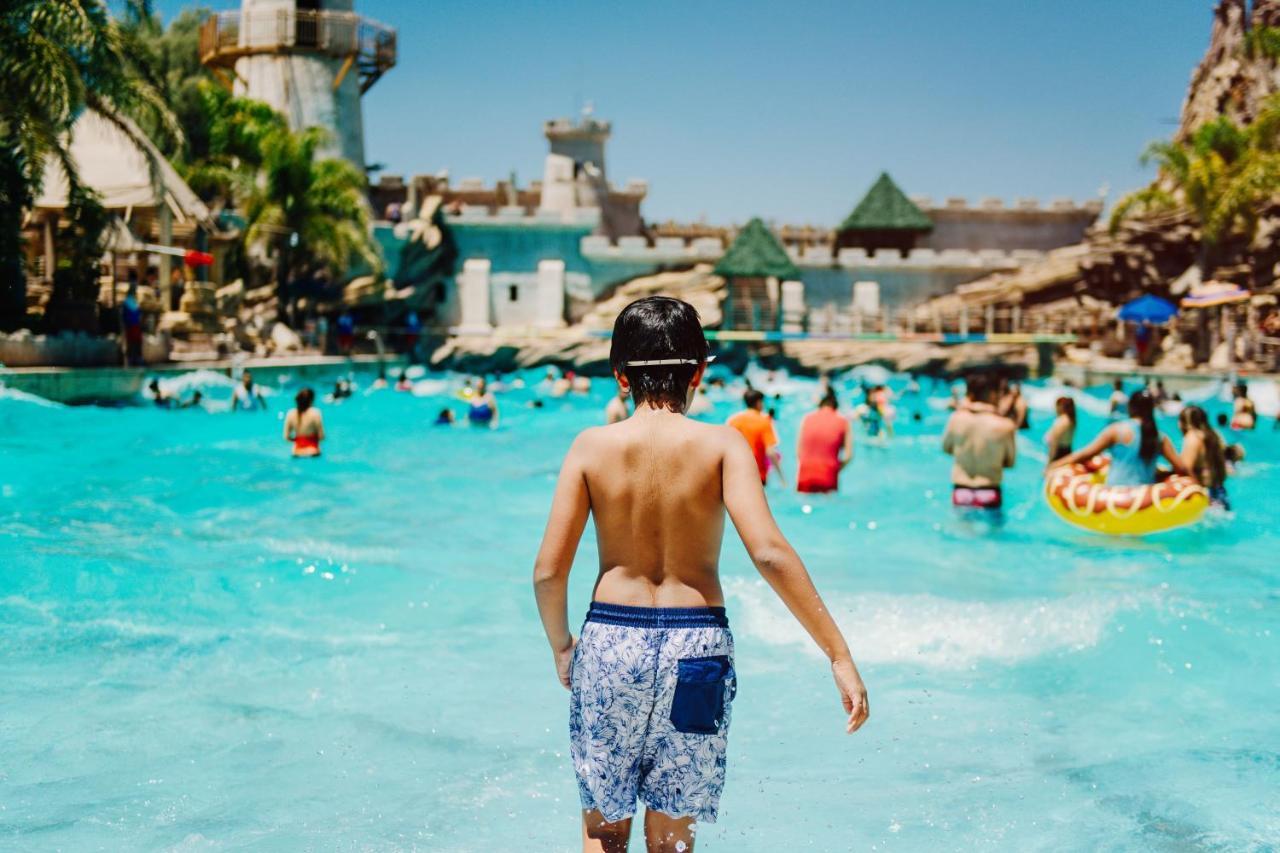 Hotel Y Parque Acuatico La Caldera Abasolo 外观 照片