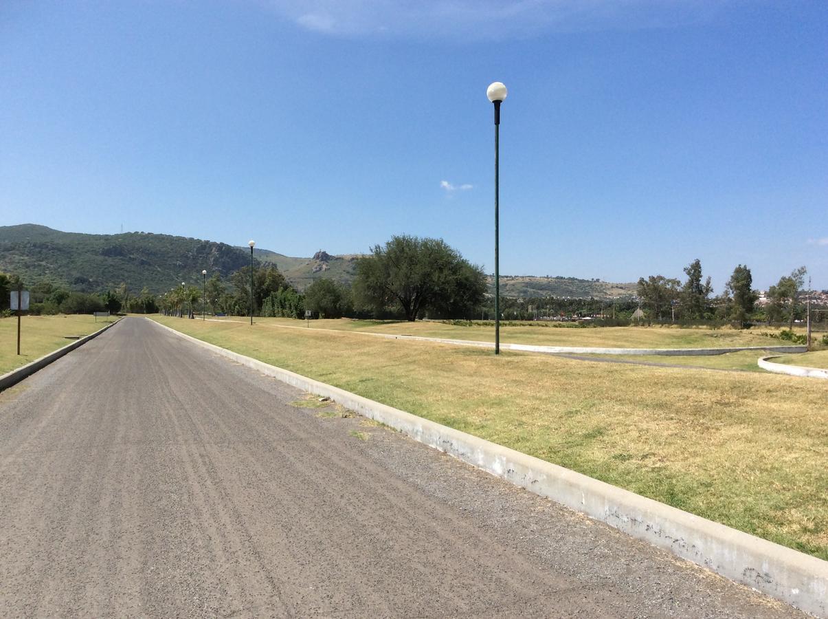 Hotel Y Parque Acuatico La Caldera Abasolo 外观 照片