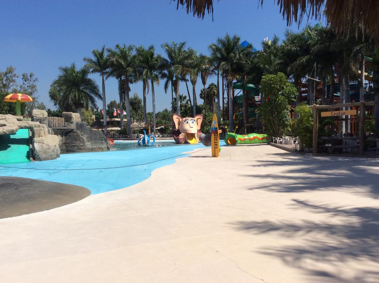 Hotel Y Parque Acuatico La Caldera Abasolo 外观 照片